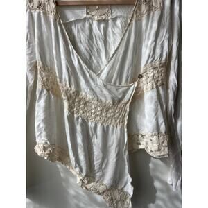 TINY White Cream Lace Cutout Crossover Long Sleeve Vintage Top Size M